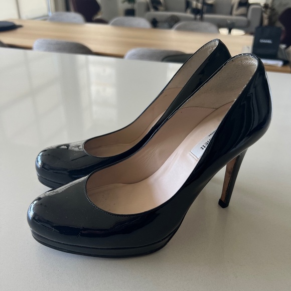 L.K. Bennett Sledge Black Patent Platform Court Heels Size 39 - Picture 1 of 11